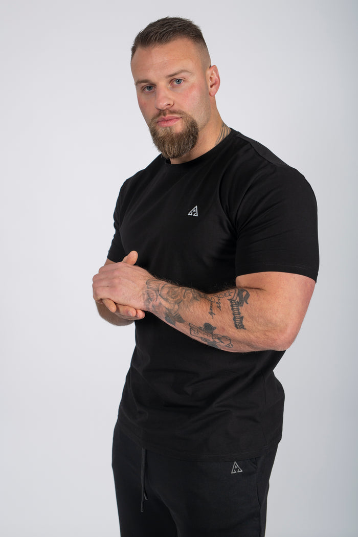 Essential T-Shirt - Black