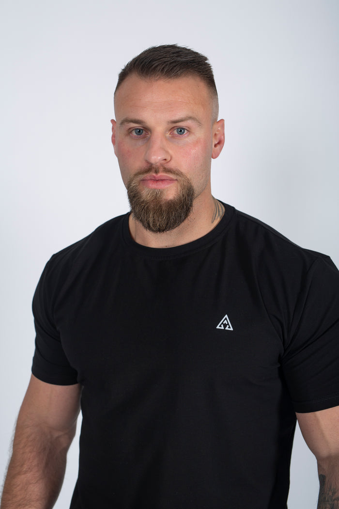 Essential T-Shirt - Black