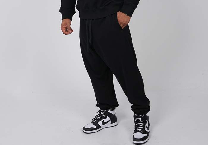 Essential Pants - Black